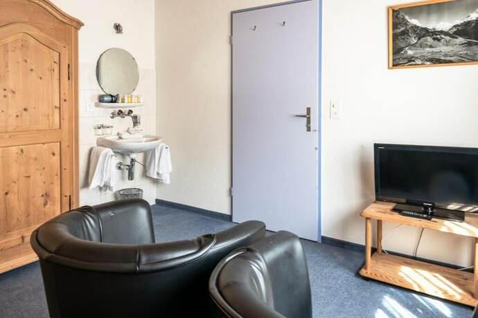 Imagen de la habitación del Hotel Ermitage Kandersteg. Foto 14