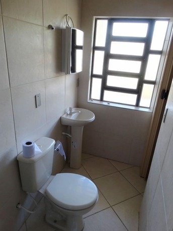 Imagen de la habitación del Hotel Ermitage, Santana do Livramento. Foto 31