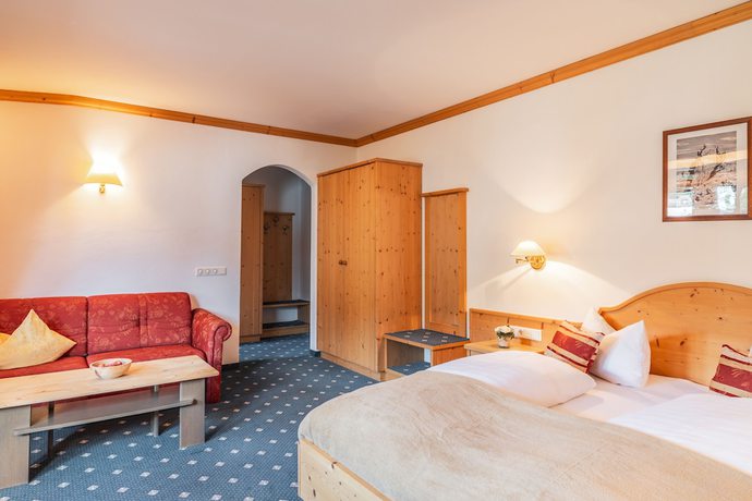 Imagen de la habitación del Hotel Erna. Foto 16