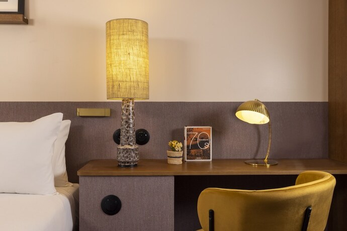 Imagen de la habitación del Hotel Ernest. Foto 15