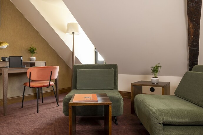 Imagen general del Hotel Ernest. Foto 8