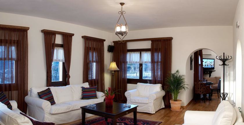 Imagen de los interiores del Hotel Erofili and Suites. Foto 19