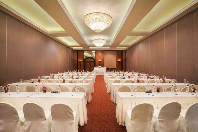 Imagen de los interiores del Hotel Eros New Delhi, Nehru Place. Foto 10