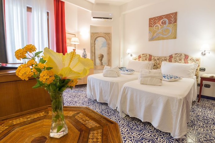 Imagen de la habitación del Hotel Eros, Vulcano. Foto 7