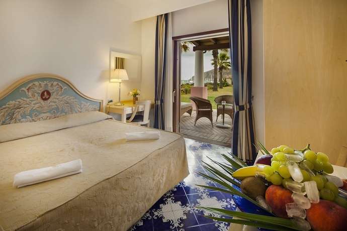 Imagen de la habitación del Hotel Eros, Vulcano. Foto 13