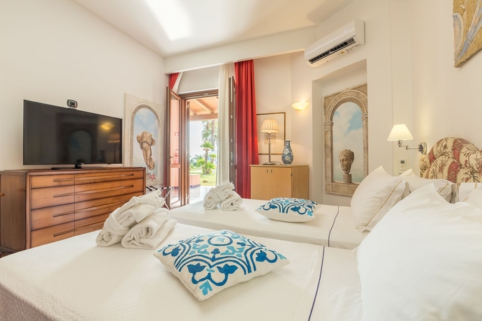 Imagen de la habitación del Hotel Eros, Vulcano. Foto 14