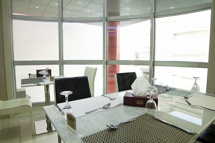 Imagen del bar/restaurante del Hotel Errafie. Foto 3