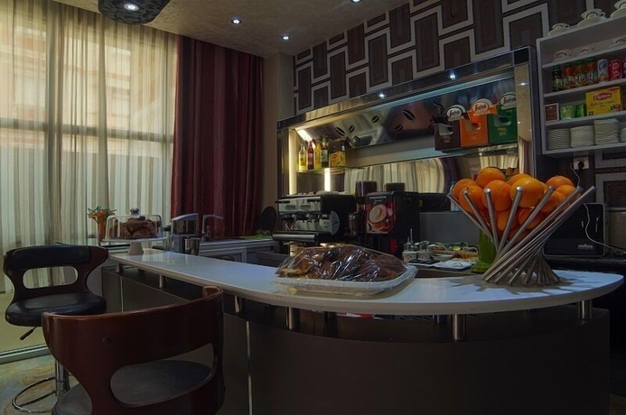 Imagen del bar/restaurante del Hotel Errafie. Foto 8