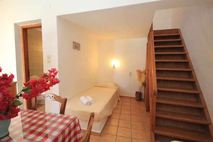 Imagen de la habitación del Hotel Ersi Villas. Foto 2