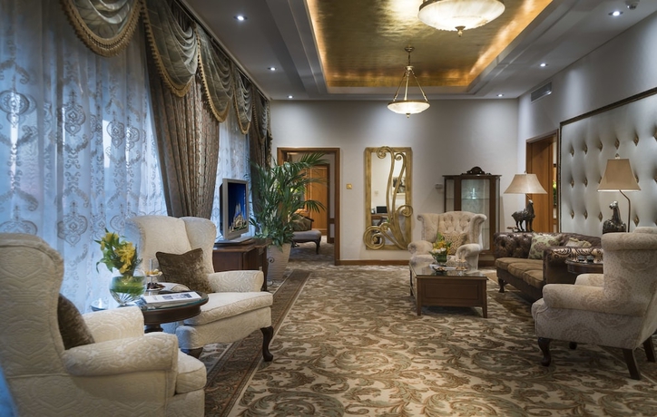 Imagen de la habitación del Hotel Erth Abu Dhabi. Foto 16