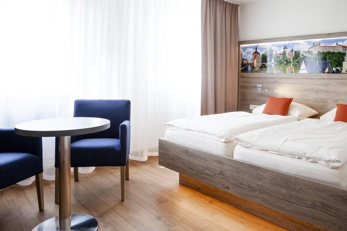 Imagen de la habitación del Hotel Ertl. Foto 3