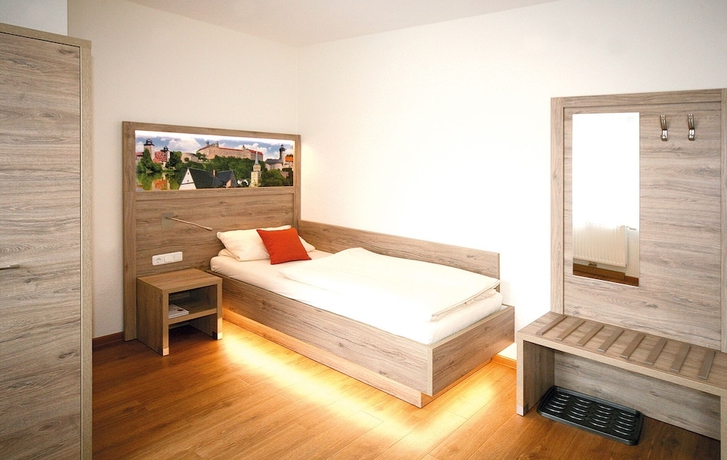 Imagen de la habitación del Hotel Ertl. Foto 10