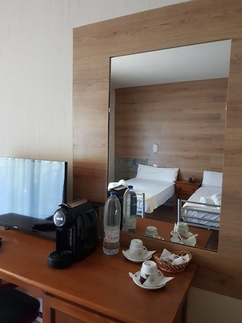 Imagen de la habitación del Hotel Erts Boutique. Foto 15