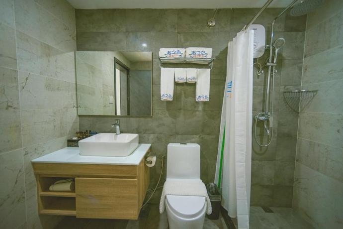 Imagen de la habitación del Hotel Erus Suites. Foto 16