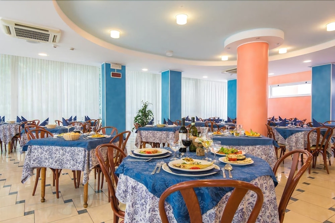 Imagen del bar/restaurante del Hotel Ervill. Foto 10