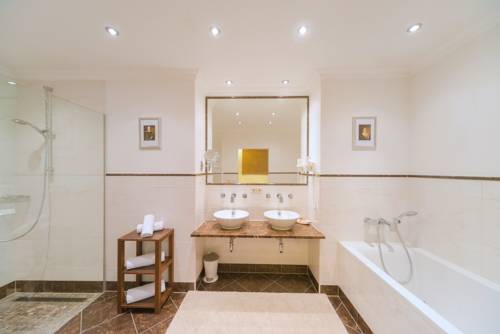 Imagen de la habitación del Hotel Erzherzog Johann Alpin Style - Adults Only, Premium Garni. Foto 4