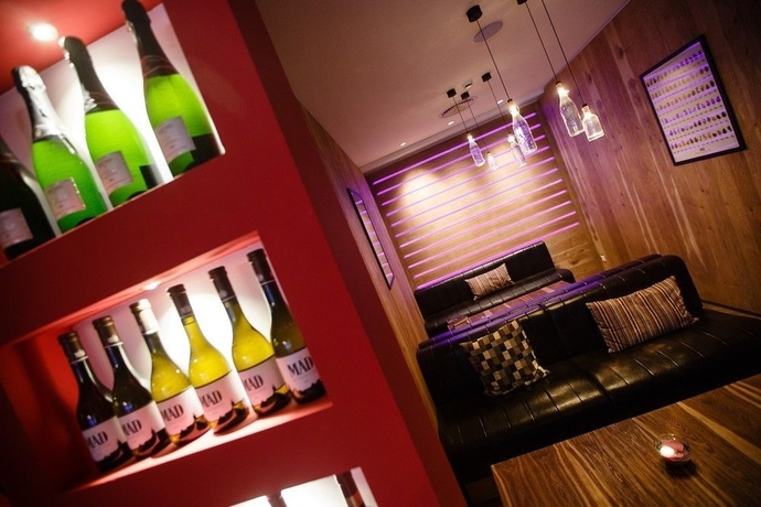 Imagen del bar/restaurante del Hotel Erzs&eacute;bet City Center Budapest, a member of Radisson Individuals. Foto 6