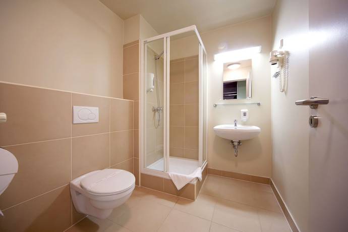 Imagen de la habitación del Hotel Erzsebet Kiralyne. Foto 2