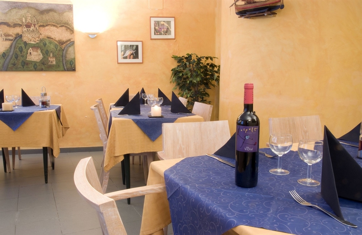 Imagen del bar/restaurante del Hotel Es Furió. Foto 3