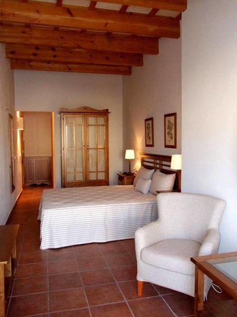 Imagen general del Hotel Es Mercadal. Foto 6