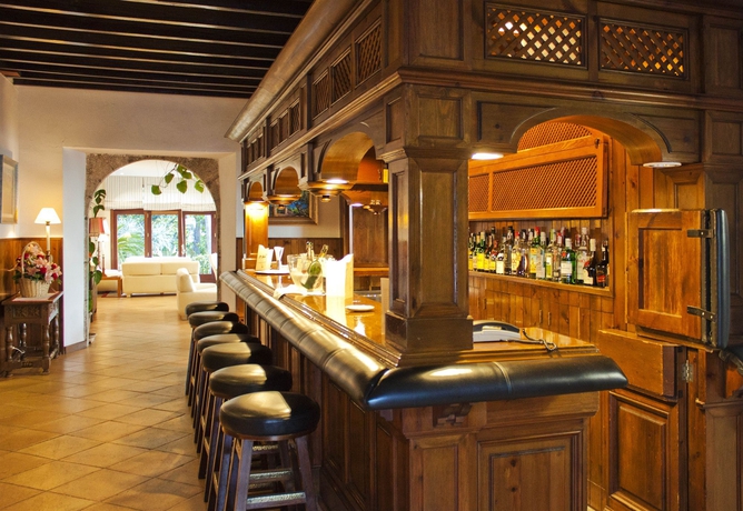 Imagen del bar/restaurante del Hotel Es Molí. Foto 6