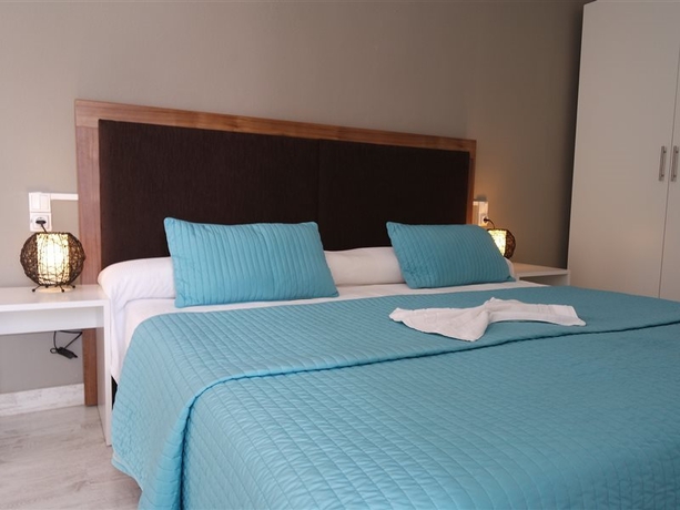 Imagen general del Hotel Es Nautico Suites. Foto 6