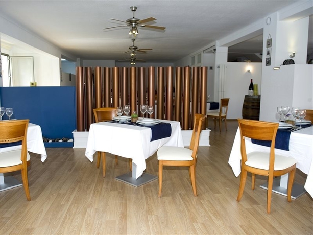 Imagen general del Hotel Es Nautico Suites. Foto 12