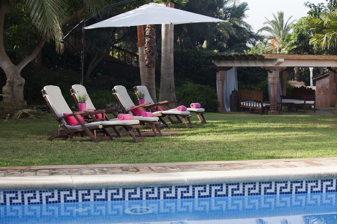 Imagen de la piscina del Hotel Es Revellar Art Resort - Adults Only. Foto 11