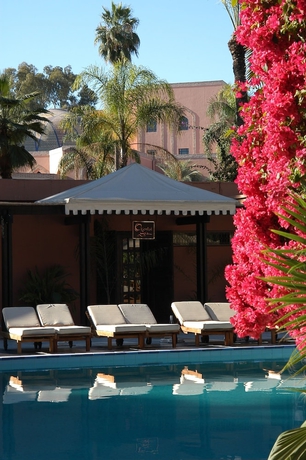 Imagen de la piscina del Hotel Es Saadi Marrakech Resort. Foto 18