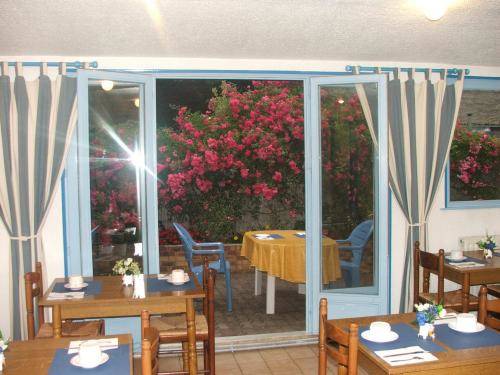 Imagen de la habitación del Hotel Escal Hôtel. Foto 2