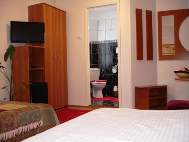 Imagen de la habitación del Hotel Escala. Foto 5