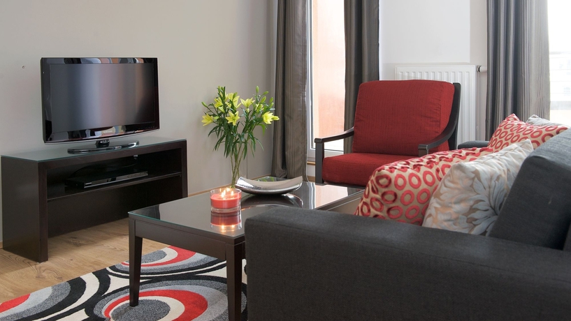 Imagen de los interiores del Hotel Escala Hotel and Suites. Foto 15