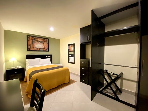 Imagen general del Hotel Escala Puebla Centro. Foto 8