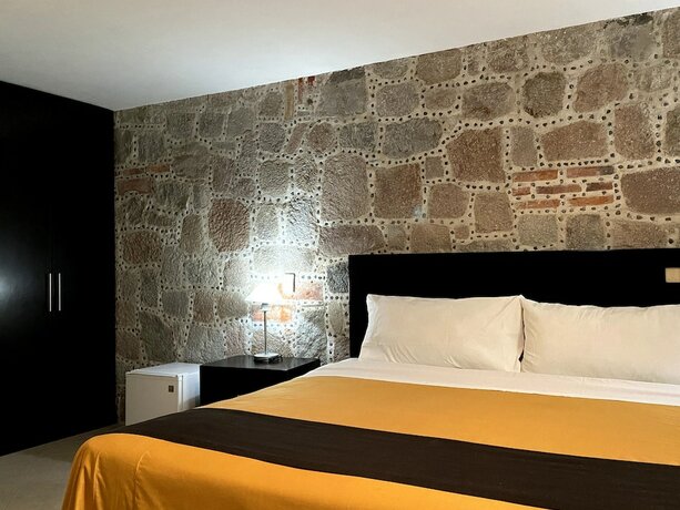 Imagen de la habitación del Hotel Escala Puebla Centro. Foto 20