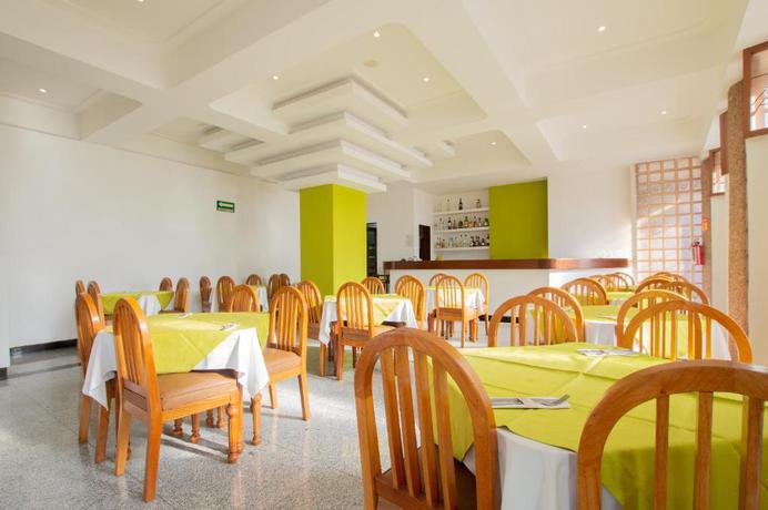 Imagen del bar/restaurante del Hotel Escala Siglo XXI. Foto 8