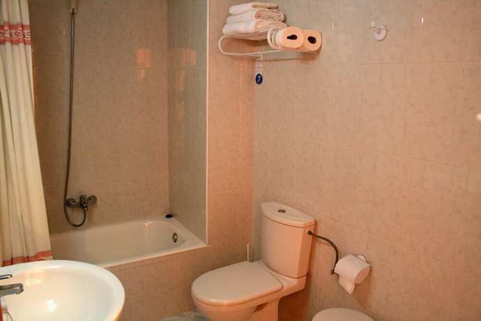 Imagen de la habitación del Hotel Escalar. Foto 7