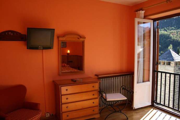 Imagen de la habitación del Hotel Escalar. Foto 10
