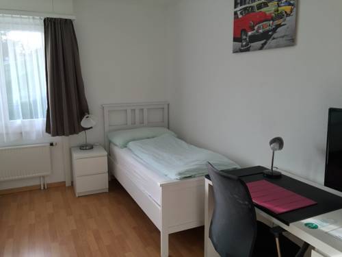 Imagen de la habitación del Hotel Escale, Givisiez. Foto 4