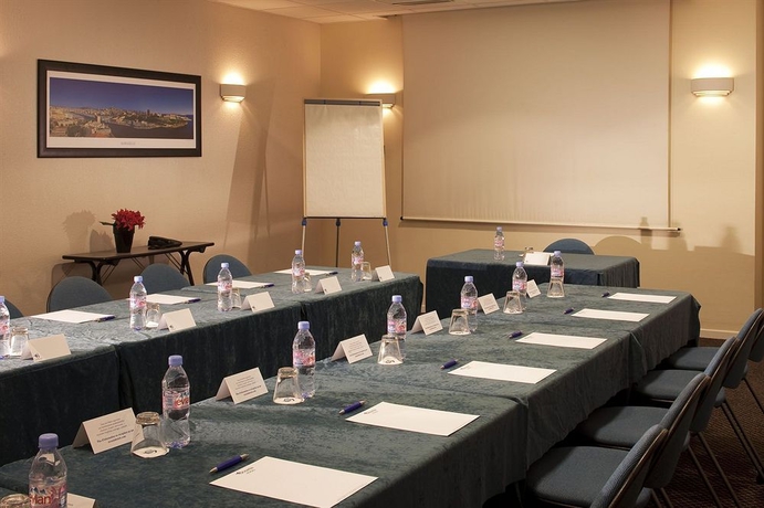 Imagen de los interiores del Hotel Escale Oceania Marseille Vieux Port. Foto 9