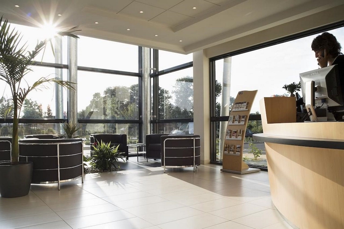 Imagen general del Hotel Escale Oceania Rennes Cap Malo. Foto 4