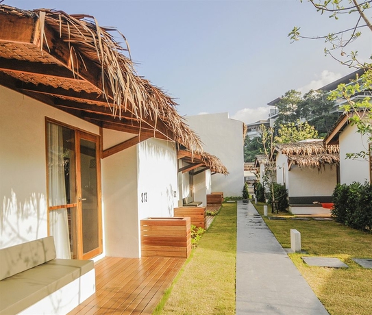 Imagen de los exteriores del Hotel Escape Beach Resort. Foto 14