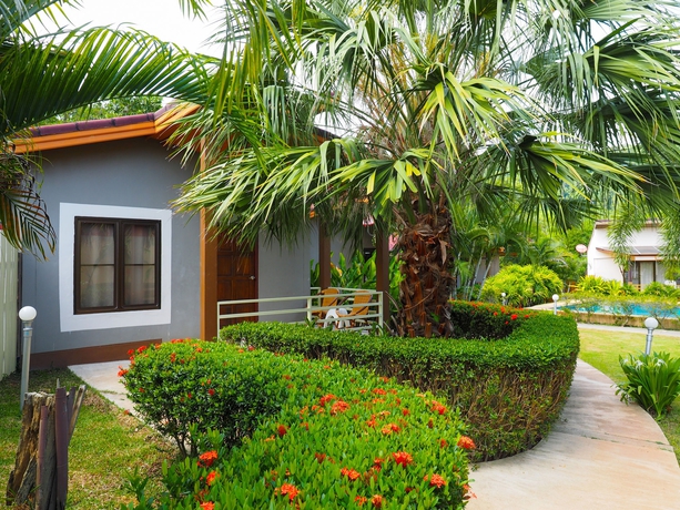 Imagen de los exteriores del Hotel Escape-cabins. Foto 14
