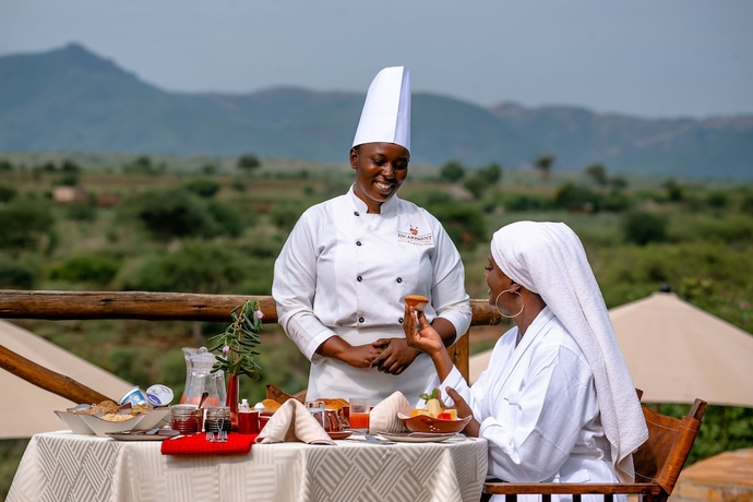 Imagen del bar/restaurante del Hotel Escarpment Luxury Lodge. Foto 3