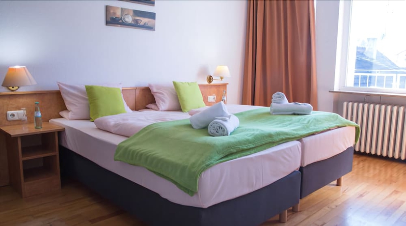 Imagen de la habitación del Hotel Eschborner Hof. Foto 5