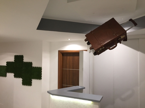 Imagen de los interiores del Hotel Esco. Foto 16