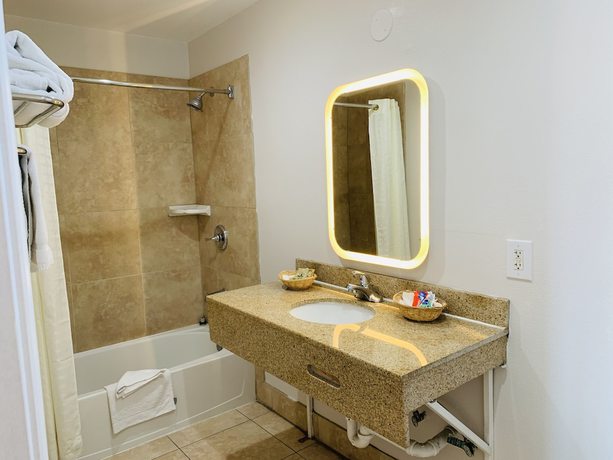 Imagen de la habitación del Hotel Escondido Inn. Foto 4