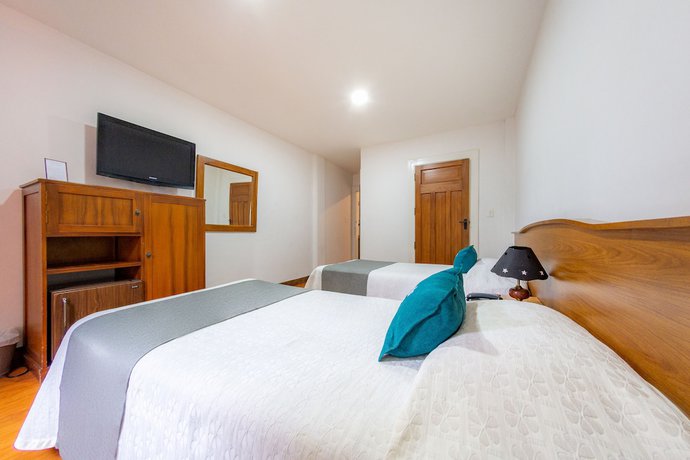 Imagen de la habitación del Hotel Escorial, Manizales. Foto 8