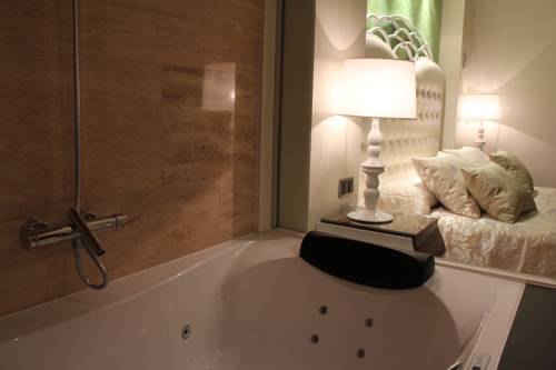 Imagen de la habitación del Hotel Escuderos Hotel Cruz. Foto 14