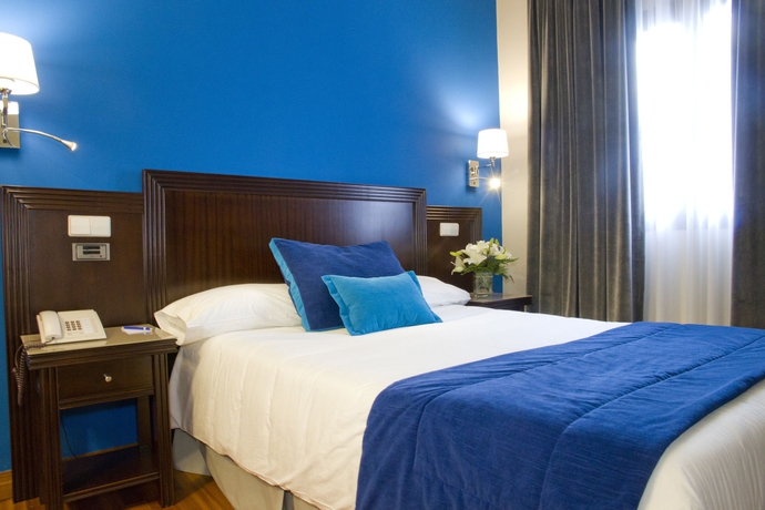 Imagen de la habitación del Hotel Escuela Santa Brígida. Foto 10