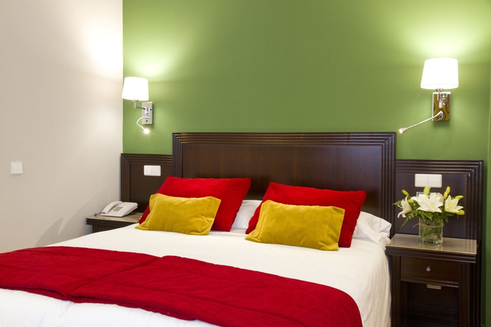 Imagen de la habitación del Hotel Escuela Santa Brígida. Foto 13